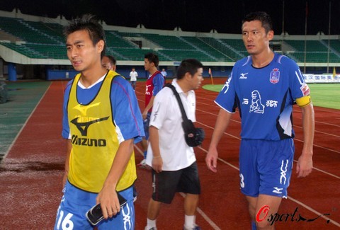 因斯：国米要小心利物浦，别以为他们现在混乱不堪就容易对付（因斯告诫国米：利物浦看似混乱，绝不可轻敌）