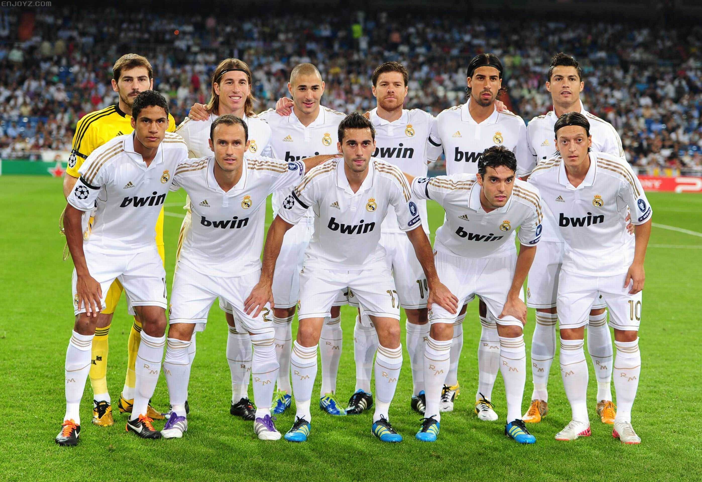 美记：湖人现在拥有最强的二人组，詹姆斯是时候离开了