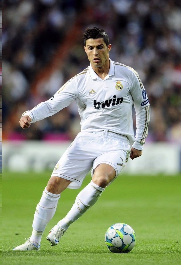 马卡：姆巴佩今日在健身房进行单独训练，力求能赶上下轮联赛（马卡报：姆巴佩今日在健身房单练，争取赶上下轮联赛）