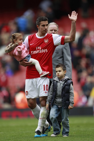 加拉塔萨雷主席：租借梅西？我们的经济状况足以支持高昂转会（加拉塔萨雷主席：考虑租借梅西？我们有能力承担高额转会成本）