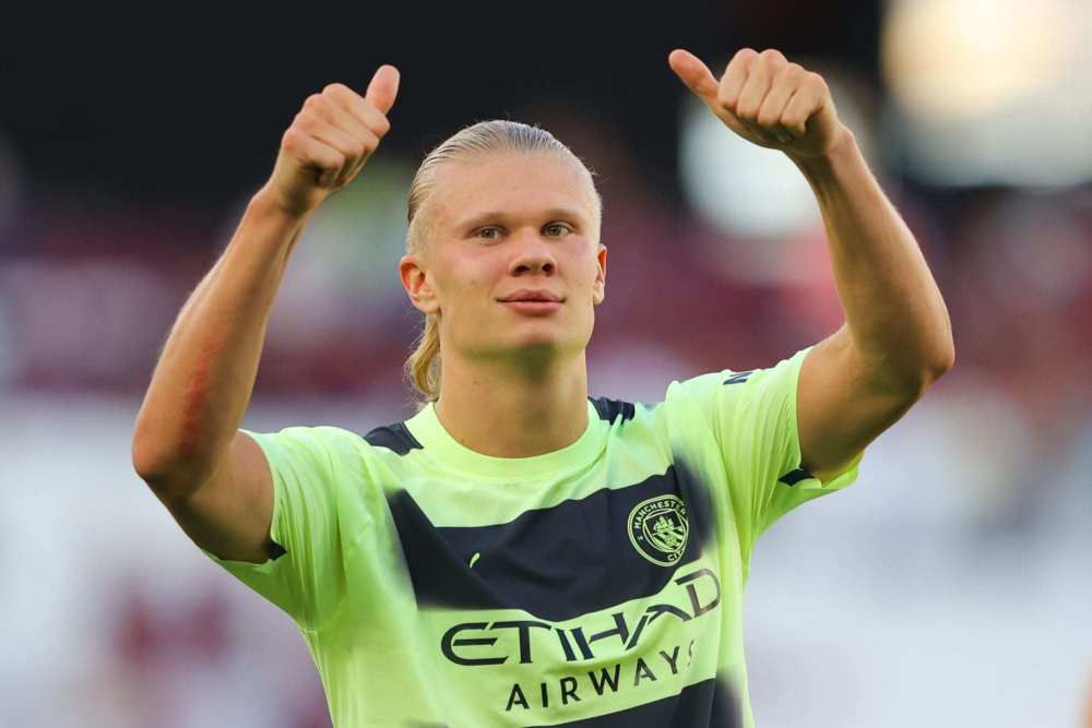 世俱杯夺冠赔率：巴黎1赔2.37领跑 皇马紧追（世俱杯夺冠赔率：巴黎1赔2.37居首，皇马紧随其后）