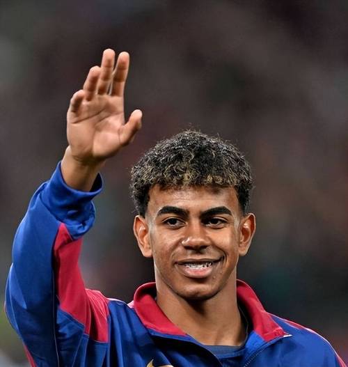 官方：深圳青年人球员韩光徽退役，曾在北理工效力多年（官方公告：深圳青年队球员韩光徽宣布退役，曾长期效力北理工）