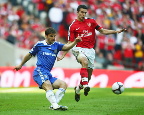 卫报：曼苏尔和芬威集团的第三大股东曾成立一家联合投资公司（卫报报道：曼苏尔与芬威集团第三大股东曾组建联合投资公司）