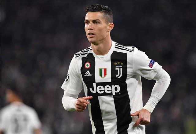 英超7冠王难求，曼城三冠仍差4冠（英超七冠难达，曼城三冠仍欠四冠）