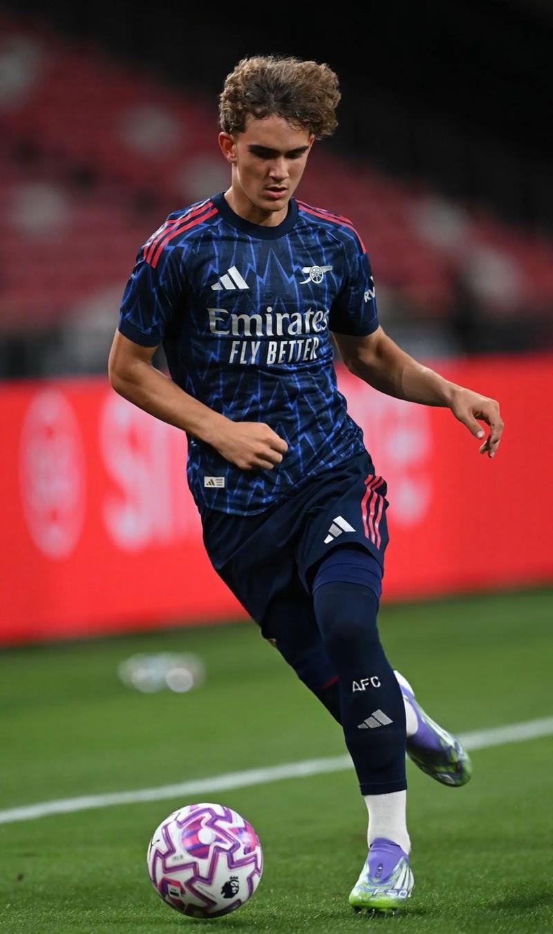 ChatGPT评21世纪最伟大运动员：博尔特第1，梅西第3，C罗第4（ChatGPT评选21世纪最伟大运动员：博尔特居首，梅西第三，C罗第四）