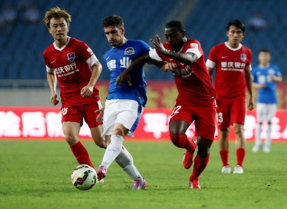 中英青训交流会嘉宾：绝杀韩国转型后卫；枪手铁闸曾获世界杯（中英青训交流会嘉宾：绝杀韩国后转型后卫，阿森纳铁闸曾捧世界杯）