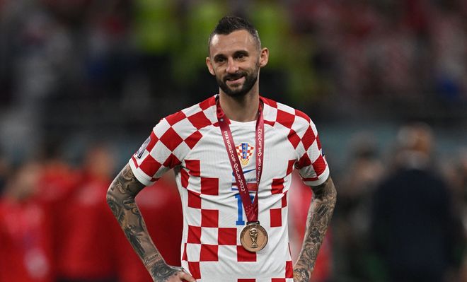 埃贝尔：穆西亚拉复出要等到1月；和格纳布里续约谈判很顺利（埃贝尔：穆西亚拉预计一月归队，格纳布里续约进展顺利）