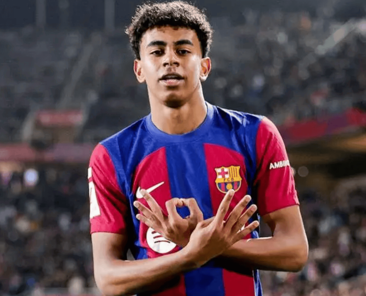 历史首位，前武汉女足外援特姆瓦连续两年获得美女职最佳球员（前武汉女足外援特姆瓦成历史首人，连续两年当选美女职年度最佳球员）