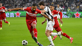 记者：世界杯抽签仪式开始前，大力神杯已经抵达华盛顿（记者：抽签仪式尚未开始，大力神杯已抵达华盛顿）