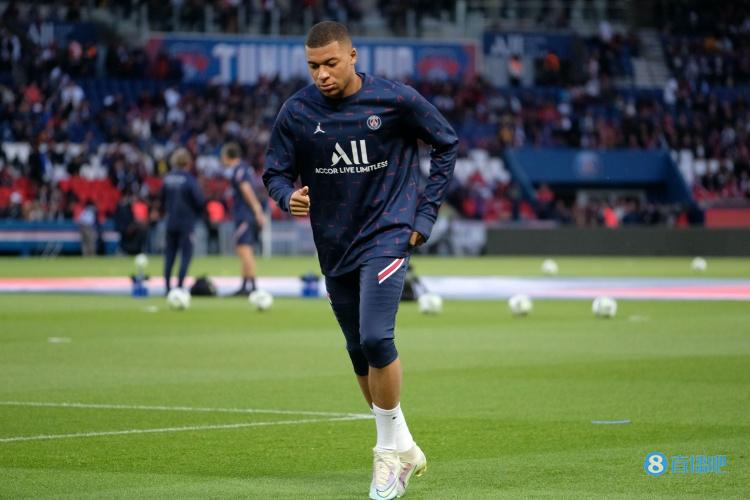 柏林联合状态下滑，莱比锡红牛能否轻松再取一胜？（柏林联合低迷，莱比锡红牛能否再度轻松取胜？）