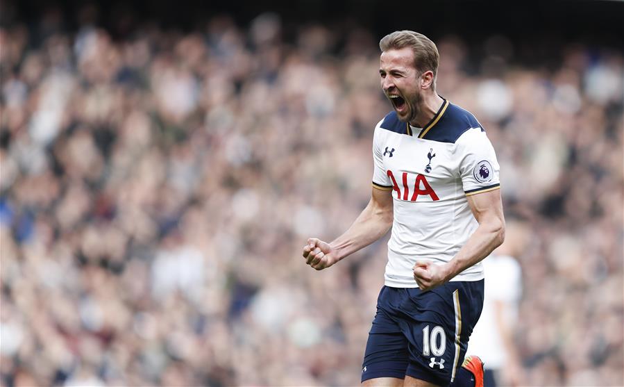 我懂用户晒视频：疑似泰山球迷看亚冠试图进入国安看台未果（视频曝光：疑似泰山球迷亚冠观赛欲入国安看台遭拒）